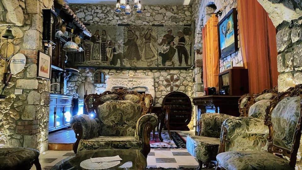 Hotel Solomon&Sons à Dhërmi Extérieur photo