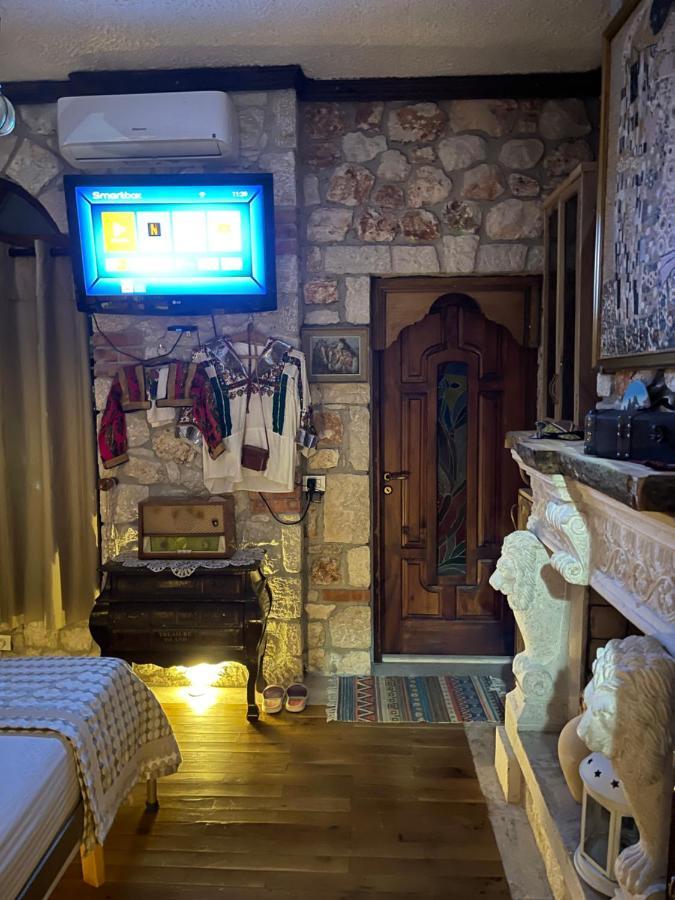 Hotel Solomon&Sons à Dhërmi Extérieur photo