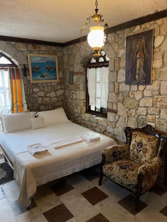 Hotel Solomon&Sons à Dhërmi Extérieur photo