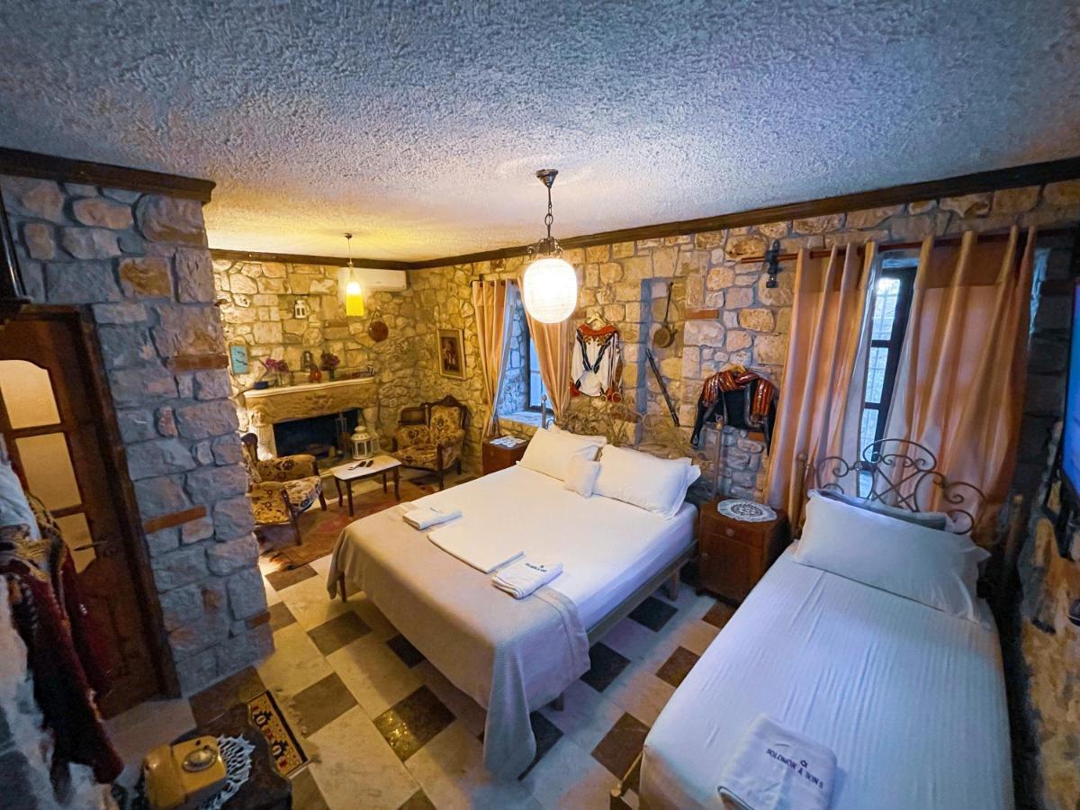 Hotel Solomon&Sons à Dhërmi Extérieur photo
