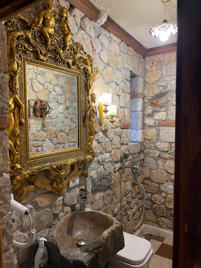 Hotel Solomon&Sons à Dhërmi Extérieur photo