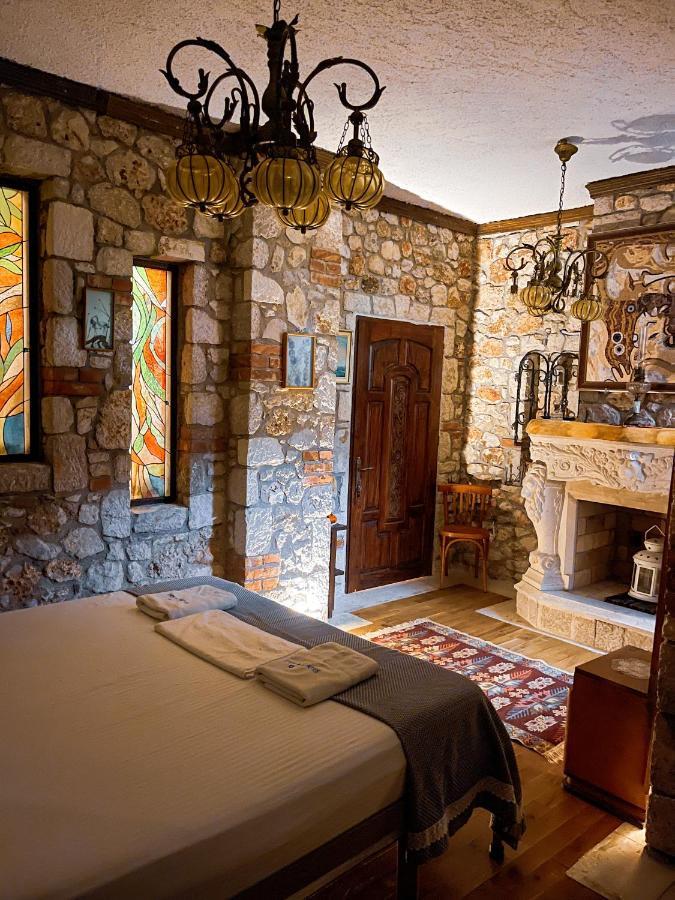 Hotel Solomon&Sons à Dhërmi Extérieur photo